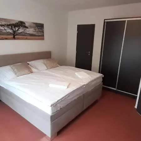 Apartman Ubytovani U Sary *